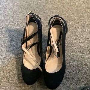 Eva Mendes Black Suede Platform Heels- worn twice